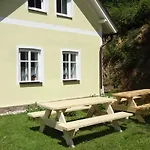 Lantställe Chaloupka Za Potuckem Županovice